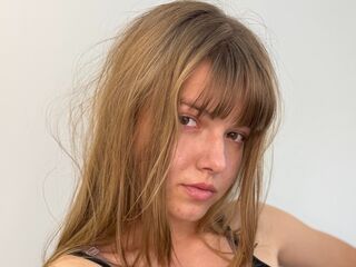 hot chat room LynetteOba
