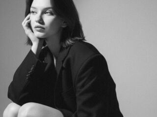 adult webcam chat room MalindaMoons