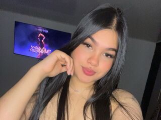 camslut showing tits MariaAngelastic