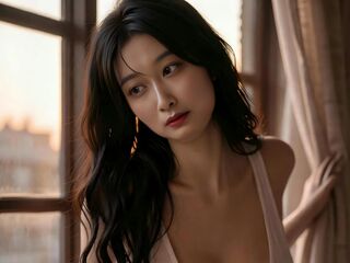 topless webcamgirl MarieLi