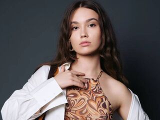nude webcam girl MauraHoese
