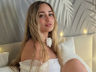 cam girl chat room MayaSly