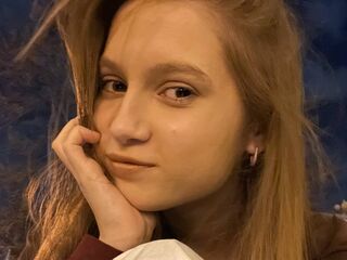 naughty camgirl masturbating NancieSustar