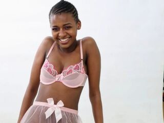 chatroom cam NaomiBrookes