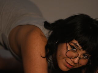 hot cam girl masturbating NoemieBlanche