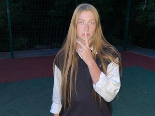 camgirl shaving pussy PandoraPoteat