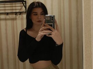 cam girl masturbating with vibrator QuennaClarkston