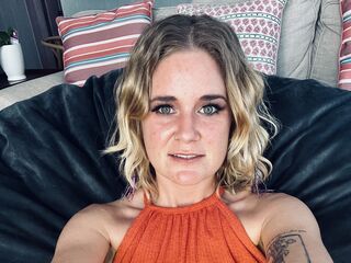 girl webcam show Renegadebarbie