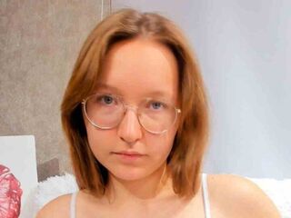 topless camgirl RexanneCopp