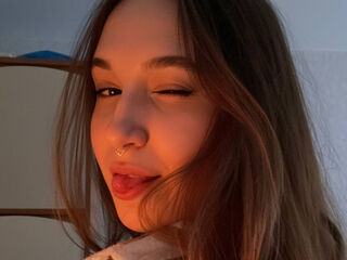 naked girl with webcam fingering pussy RiannaBrown