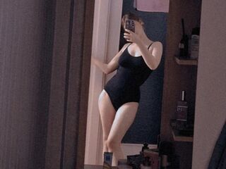 webcam stripper RinaAlmons