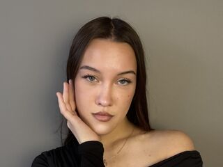 naked cam girl masturbating with sextoy RosannShrier