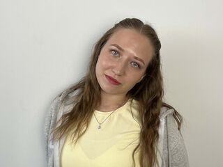 fingering camslut RubeWilliamson