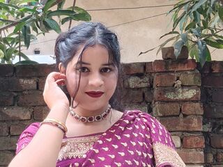 chat room webcam photo SaraAlisk