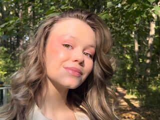 camgirl video chat SharlenePernod