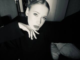 live cam girl SherieMcwayne