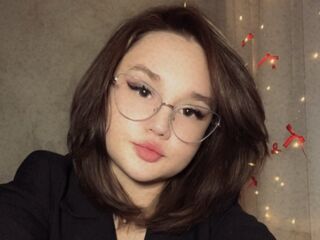 camgirl livesex ShielaQuam