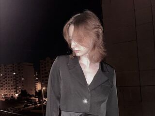 adult liveshow ShirleenWiens