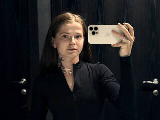 adult cam live SilvaNayee