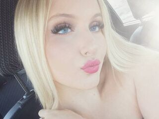 hot girl webcam photo SixtaCola
