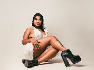 webcamgirl chatroom SophiaWindsor