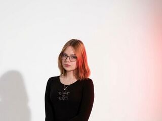 adult livecam SuzanGoldstein