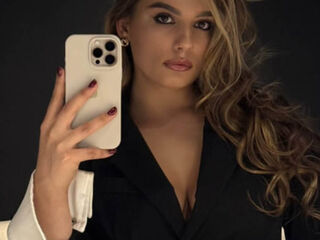 camgirl porn cam TaHillmer