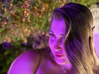 shower web cam TarahZullo
