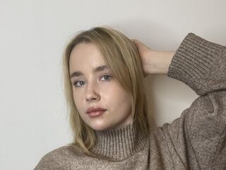 camslut topless TeishaCaram