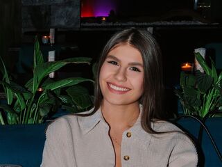 hot cam show TiaBeumer