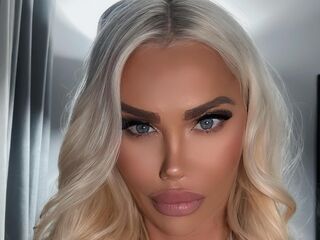 girl webcam ToriCommings