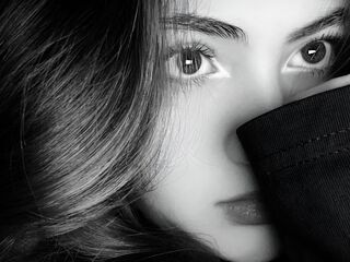 nude webcam girl picture VickyToure