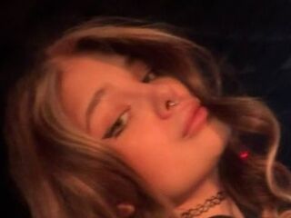 fingering camslut ViolaKerelina