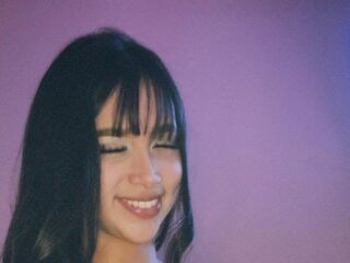 girl showing pussy YamiRose