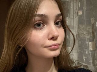 fingering webcamgirl YiBisher