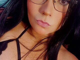 naughty cam girl masturbating with dildo ZairaMist